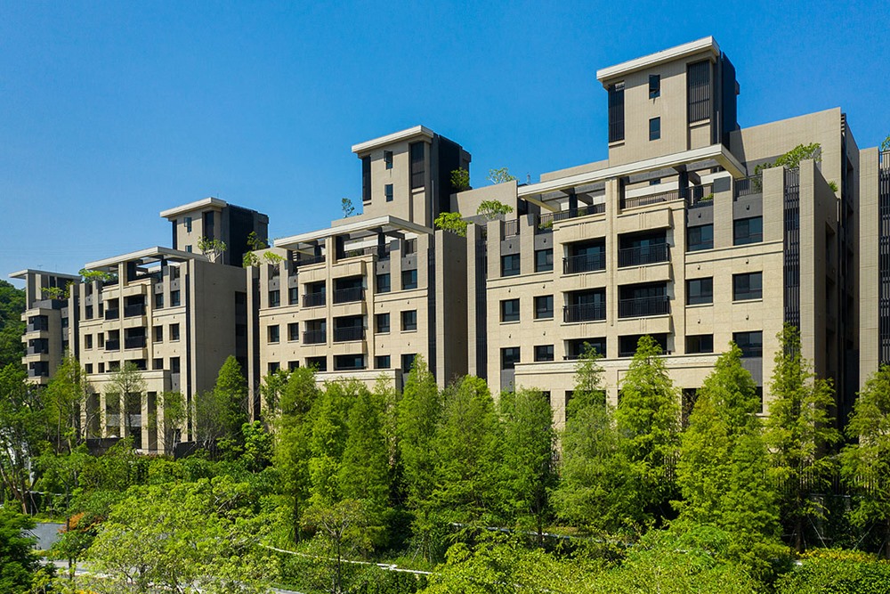 【建築大小事】我家房子不流淚！建築外牆抗汙保新