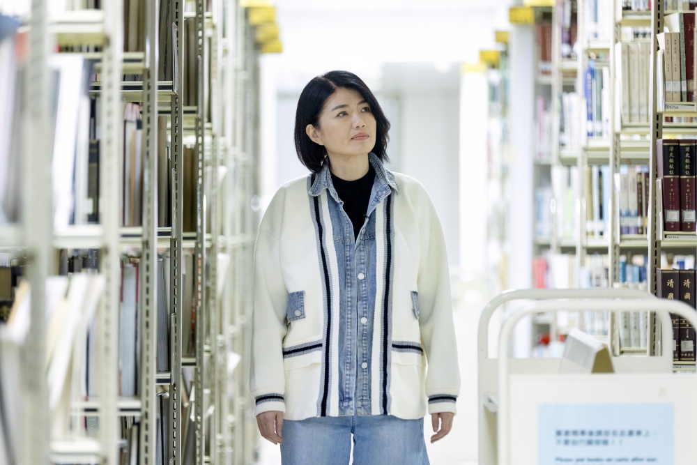 【名人書房】嚴藝文：於角色和書頁中，照見真實的生命